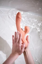 Вибратор с тройной стимуляцией Nejno Shelest, персиковый